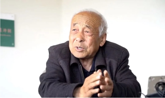 世界地球日，不忘治沙人1782.png