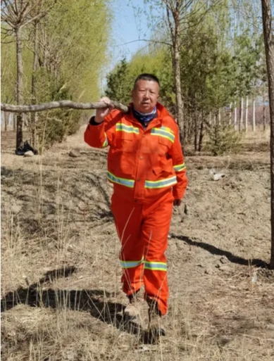 世界地球日，不忘治沙人3389.png