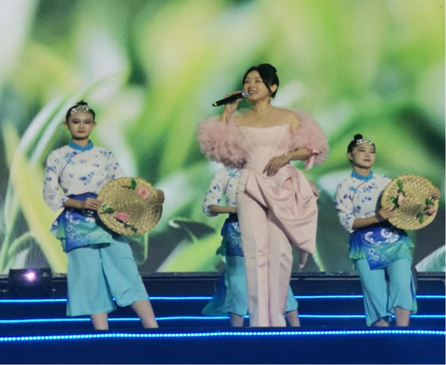 “如七而遇 相思烏?！边@場(chǎng)七夕主題音樂(lè)會(huì)甜出圈584.png