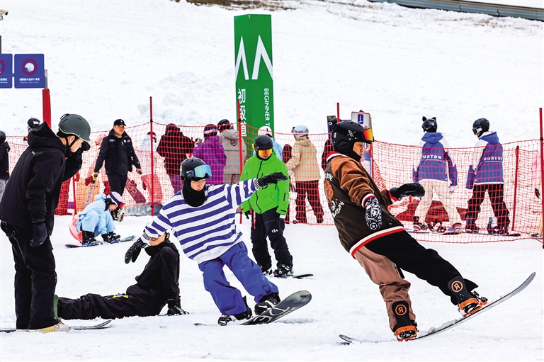 馬鬃山滑雪場。.jpg
