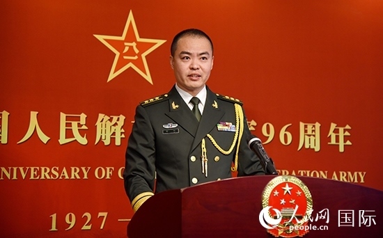 中國駐瑞典大使館李珂副武官致辭。人民網(wǎng)記者 殷淼攝