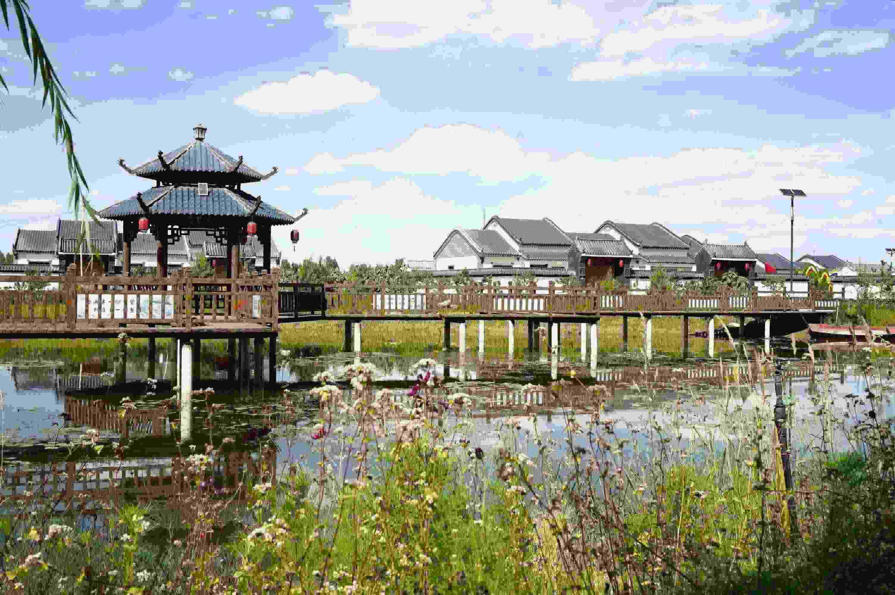 黃家堡村，筑夢新居。張文博攝