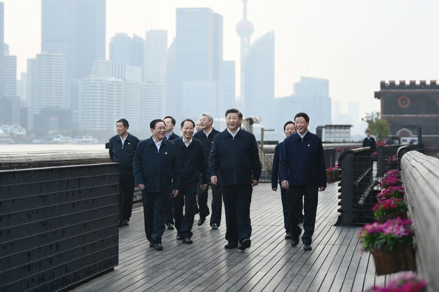 2019年11月2日，習(xí)近平在上海市楊浦區(qū)濱江公共空間楊樹(shù)浦水廠濱江段考察。