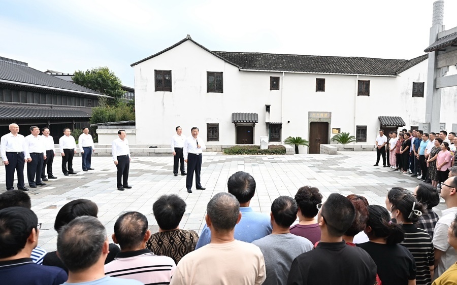 9月20日下午，習(xí)近平總書記在楓橋經(jīng)驗陳列館考察。新華社記者 燕雁 攝