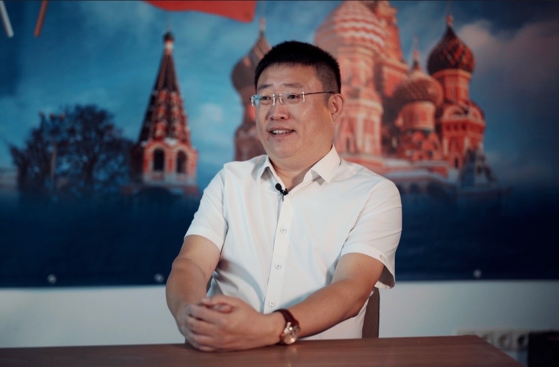 中俄人文合作發(fā)展中心主席尹斌接受人民網(wǎng)記者采訪。人民網(wǎng)記者 馬天翼攝