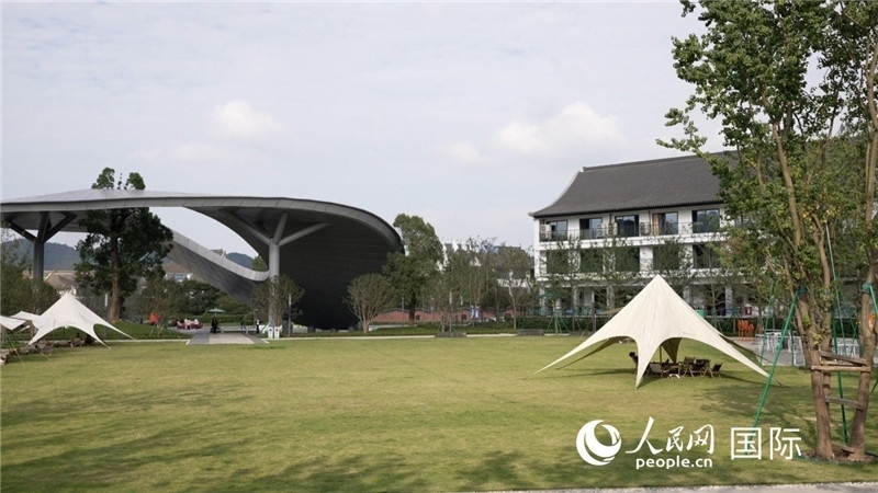 安吉露營地。人民網(wǎng) 彭昱凱攝