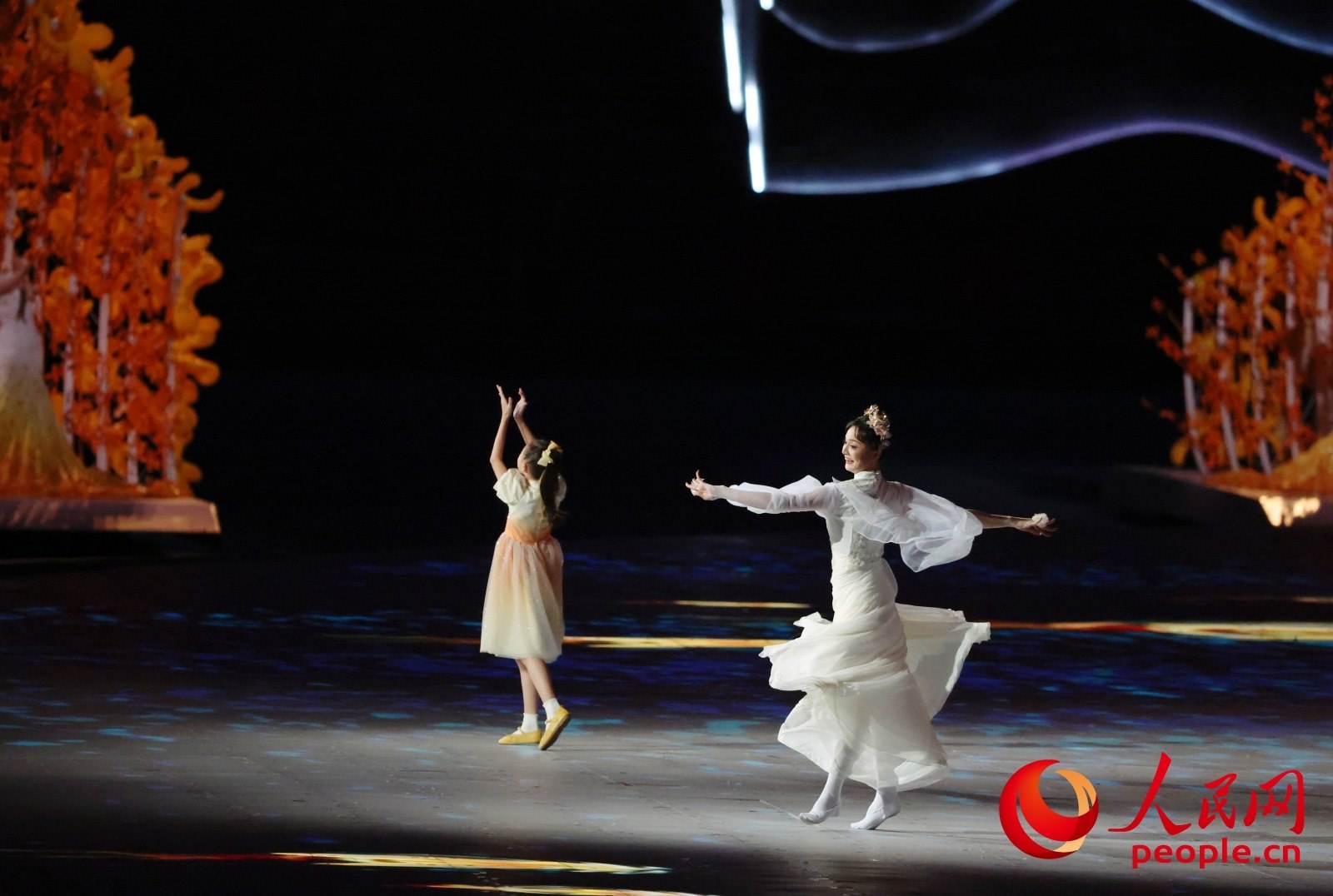 開(kāi)幕式現(xiàn)場(chǎng)。人民網(wǎng) 周靜圓攝