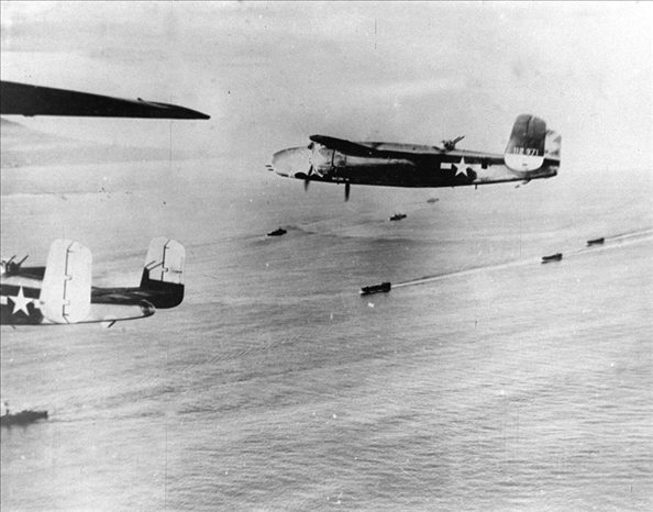 1942年4月18日，美國航空母艦甲板上B－25解放式轟炸機(jī)起飛轟炸東京工業(yè)區(qū)域，此為日本首次受盟軍之進(jìn)攻。