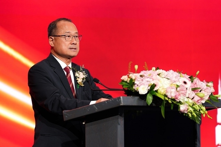 第十四屆全國政協(xié)常委、香港中華總商會會長蔡冠深致辭。阿聯(lián)酋中華工商總會供圖