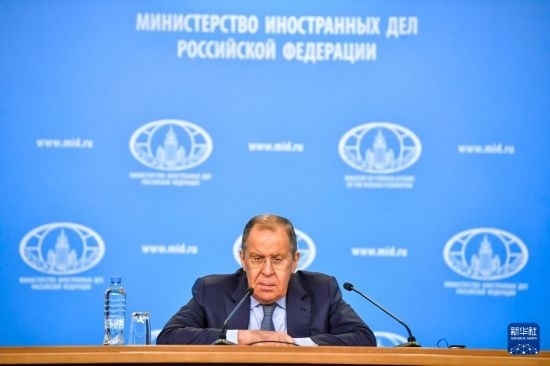 1月18日，在俄羅斯首都莫斯科，俄羅斯外長拉夫羅夫回答記者提問。新華社發(fā)（亞歷山大攝）