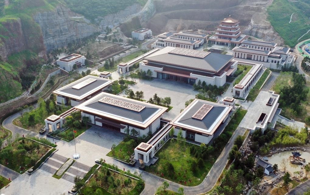 這是2022年7月30日拍攝的中國國家版本館中央總館（無人機照片）。新華社記者 李賀 攝