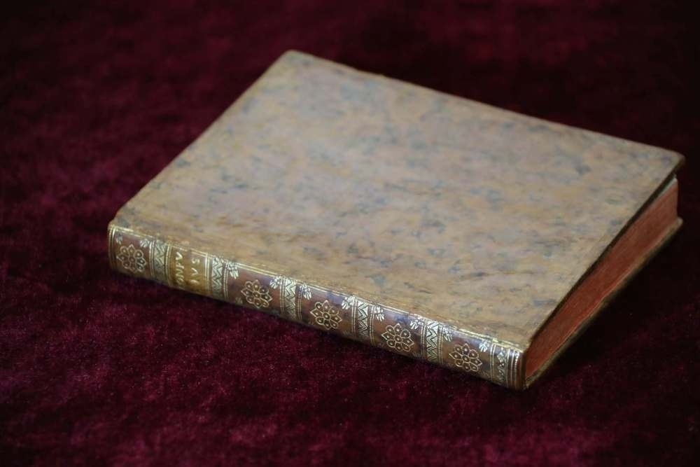 這是典藏于中國(guó)國(guó)家圖書(shū)館的《論語(yǔ)導(dǎo)讀》。