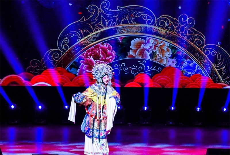 京劇梅派傳人胡文閣帶來《貴妃醉酒》。趙 靖攝