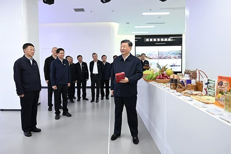 2023年12月14日，習(xí)近平總書(shū)記在廣西南寧市考察中國(guó)－東盟信息港股份有限公司，了解中國(guó)－東盟經(jīng)貿(mào)合作等情況。