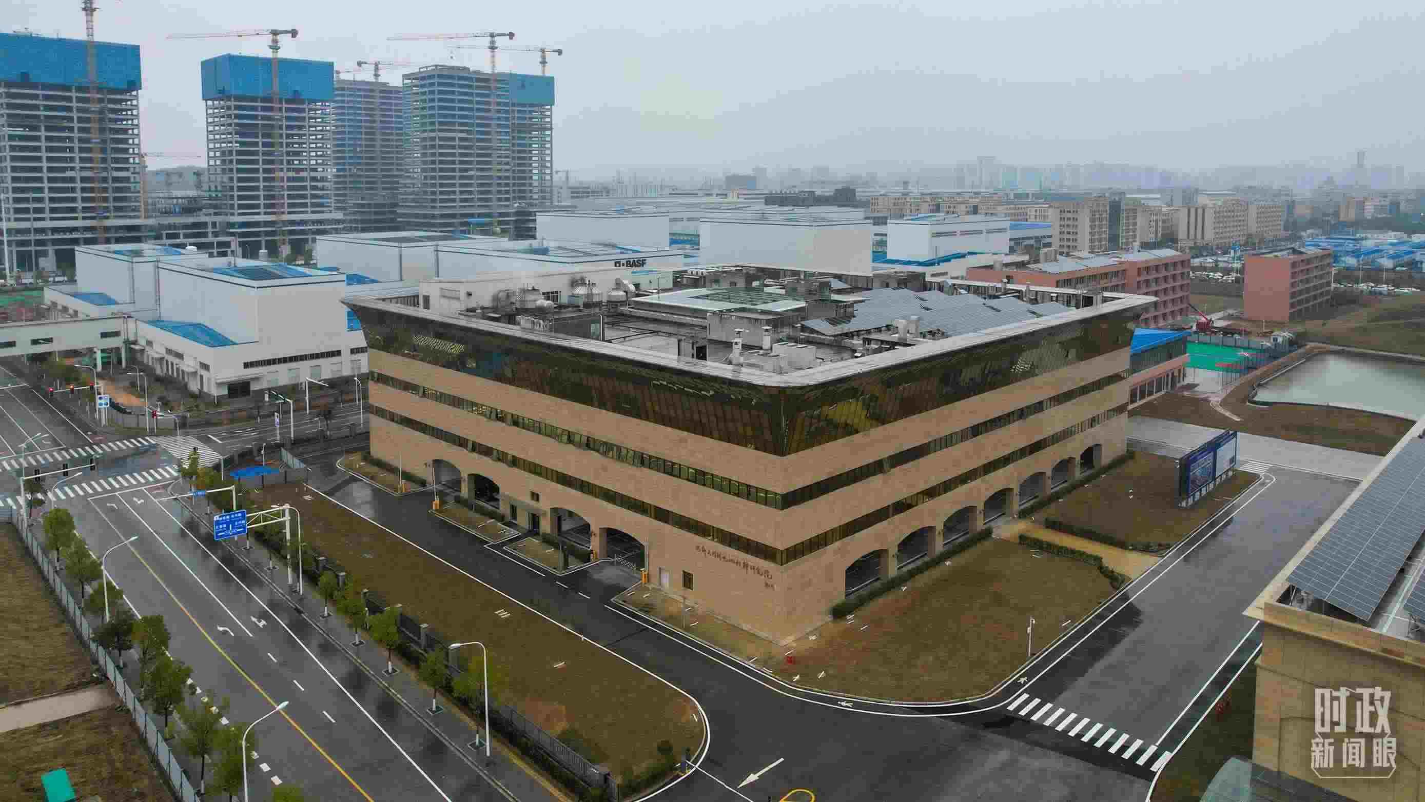 △巴斯夫杉杉電池材料研究院。（總臺央視記者范凱拍攝）