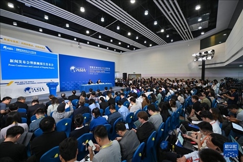 這是3月26日拍攝的博鰲亞洲論壇2024年年會新聞發(fā)布會現(xiàn)場。新華社記者 郭程 攝
