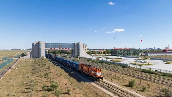 全國鐵路實行新的貨物列車運行圖。國鐵集團供圖