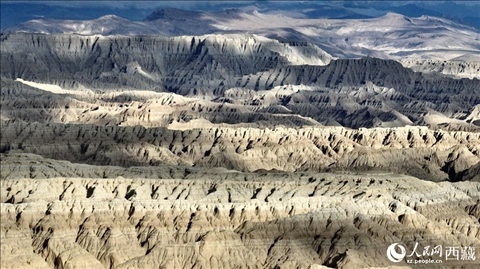 西藏阿里地區(qū)札達土林國家地質(zhì)公園。人民網(wǎng)記者 次仁羅布攝