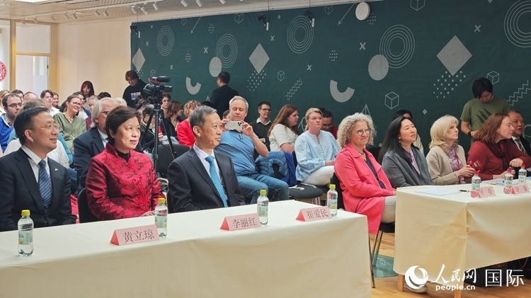 “漢語橋”瑞典賽區(qū)預選賽現(xiàn)場。人民網(wǎng)記者 殷淼攝