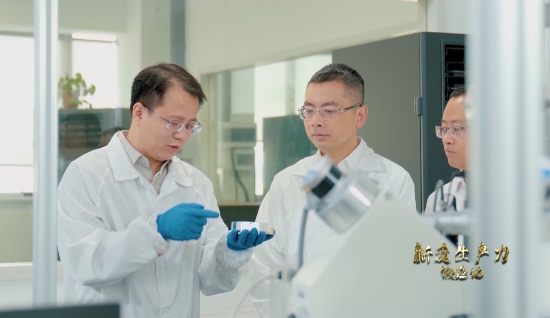 長(zhǎng)沙巴斯夫杉杉電池材料研究院，正在進(jìn)行電池材料研究。