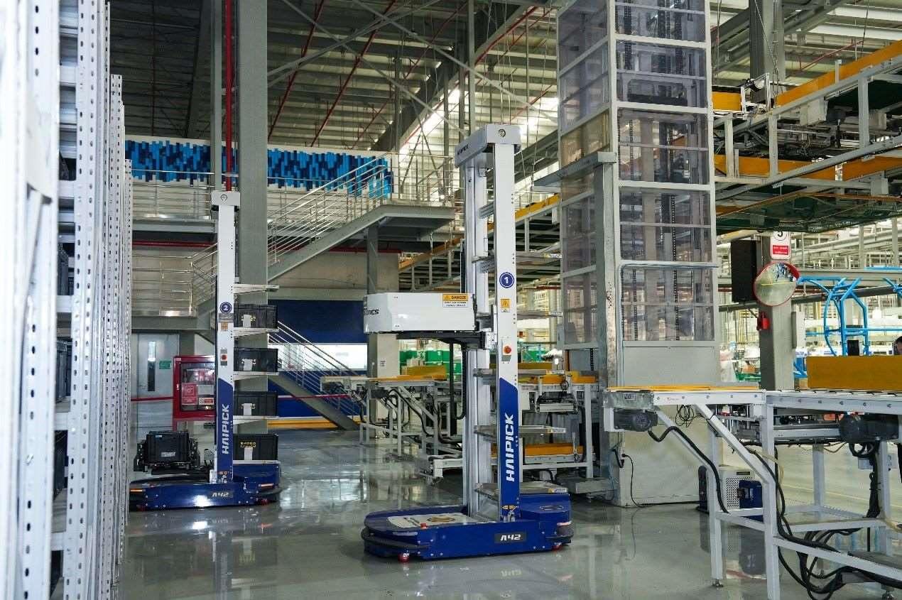 美的泰國工廠內(nèi)的5G自動(dòng)導(dǎo)引車