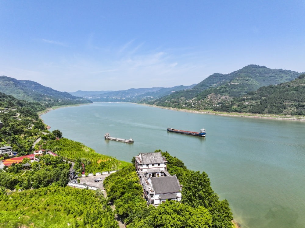 長江重慶萬州段景象（2024年5月15日攝，無人機照片）。新華社記者 王全超 攝