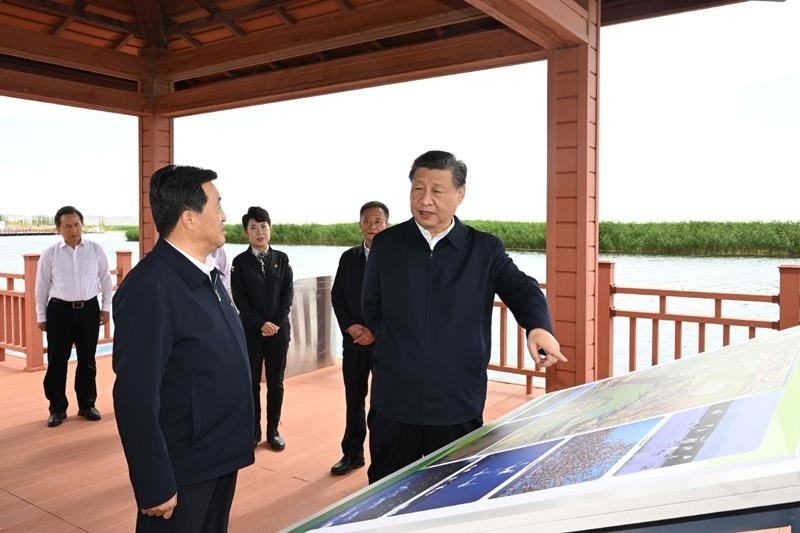 △2023年6月5日，習(xí)近平總書記在烏梁素?？疾臁? width=
