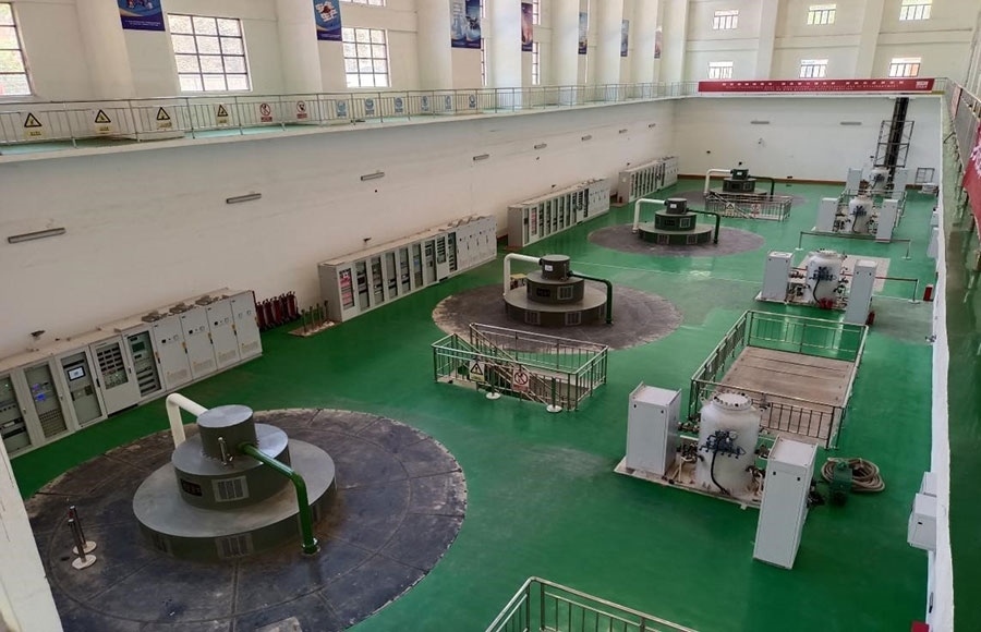  剛果（金）布桑加水電站四臺發(fā)電機組。中鐵資源集團供圖