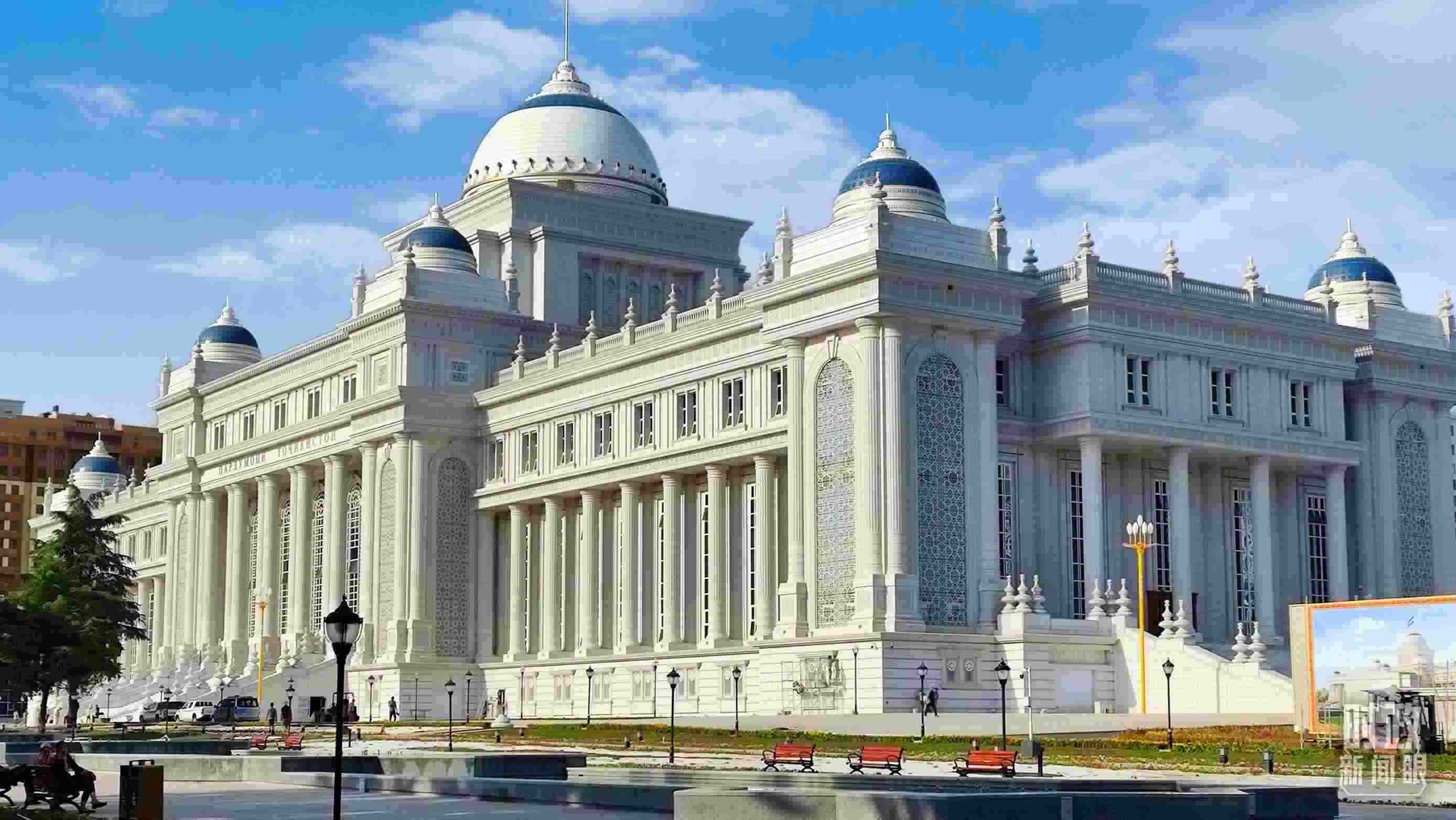 △中方援建塔議會(huì)大樓。（總臺(tái)記者員志軍拍攝）