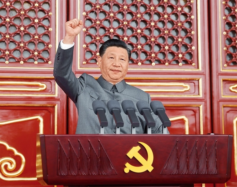 2021年7月1日，慶祝中國(guó)共產(chǎn)黨成立100周年大會(huì)在北京天安門(mén)廣場(chǎng)隆重舉行。中共中央總書(shū)記、國(guó)家主席、中央軍委主席習(xí)近平發(fā)表重要講話(huà)。 新華社記者 鞠鵬/攝