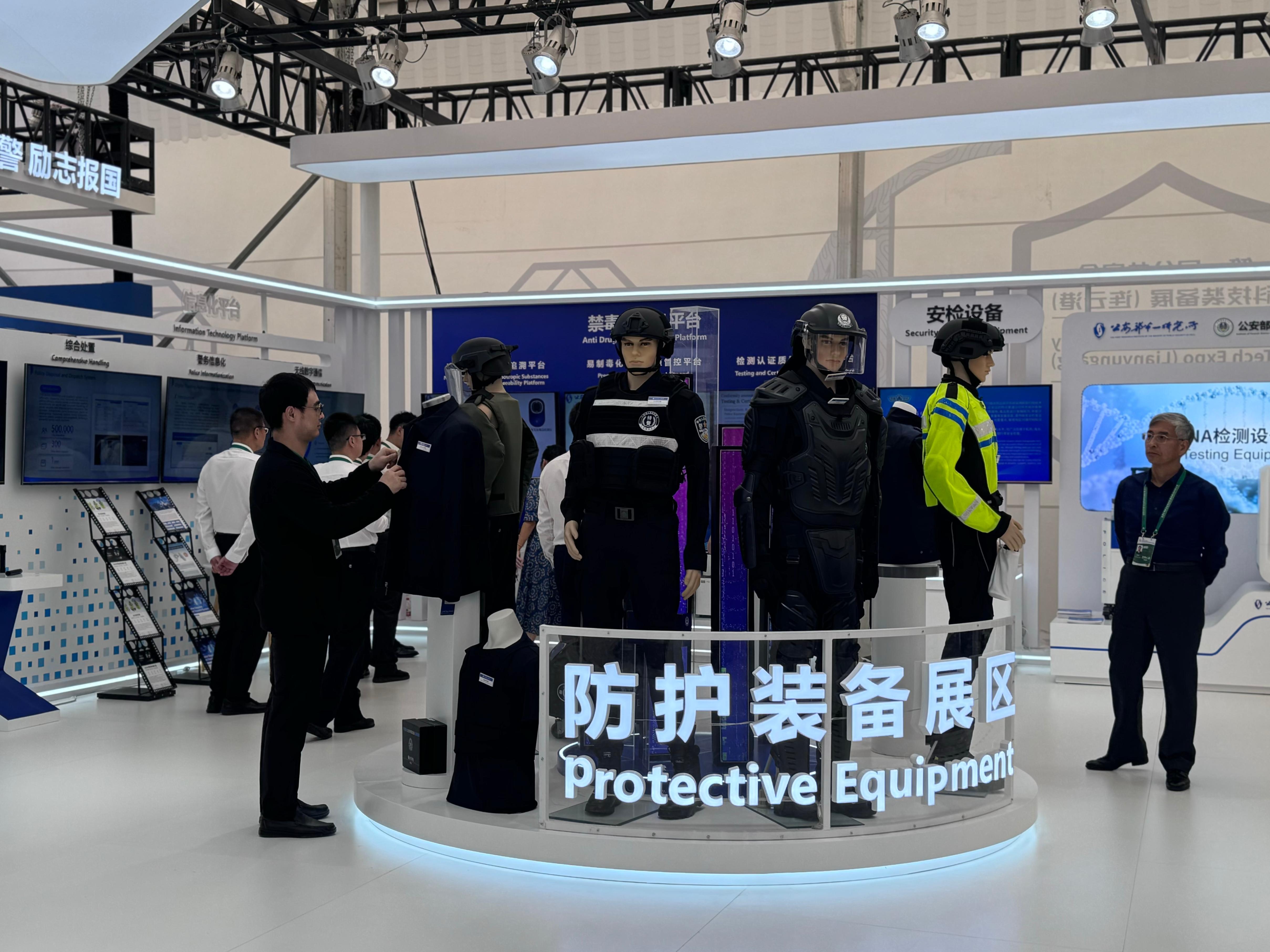 公共安全科技裝備展（連云港）現(xiàn)場(chǎng)。人民網(wǎng)記者 郝萍攝