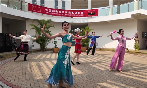舞蹈《美麗中國》。內(nèi)圖大學孔子學院供圖