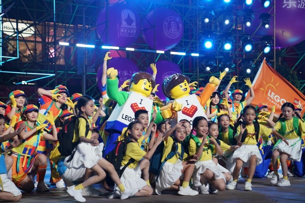 9月14日晚，演員在上海旅游節(jié)開幕式上表演。新華社發(fā)（陳浩明 攝）