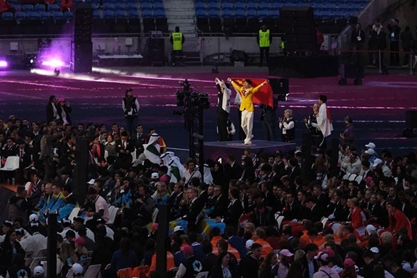 中國(guó)選手登上最高領(lǐng)獎(jiǎng)臺(tái)。人民網(wǎng)記者 于超凡攝