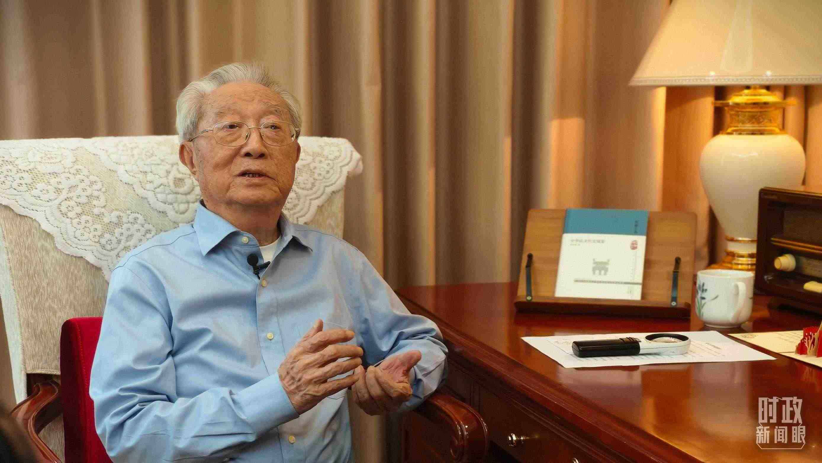 “人民教育家”國家榮譽稱號獲得者張晉藩。（總臺央視記者李立拍攝）