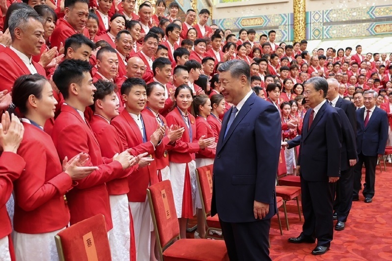 2024年8月20日，習(xí)近平總書記在人民大會(huì)堂接見第33屆夏季奧林匹克運(yùn)動(dòng)會(huì)中國(guó)體育代表團(tuán)全體成員。