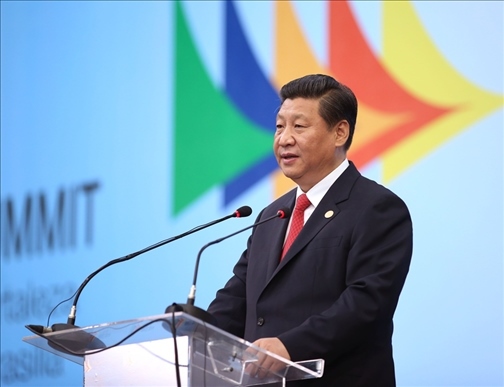 2014年7月15日，國家主席習近平在巴西福塔萊薩出席金磚國家領(lǐng)導(dǎo)人第六次會晤并發(fā)表重要講話。新華社記者 蘭紅光 攝