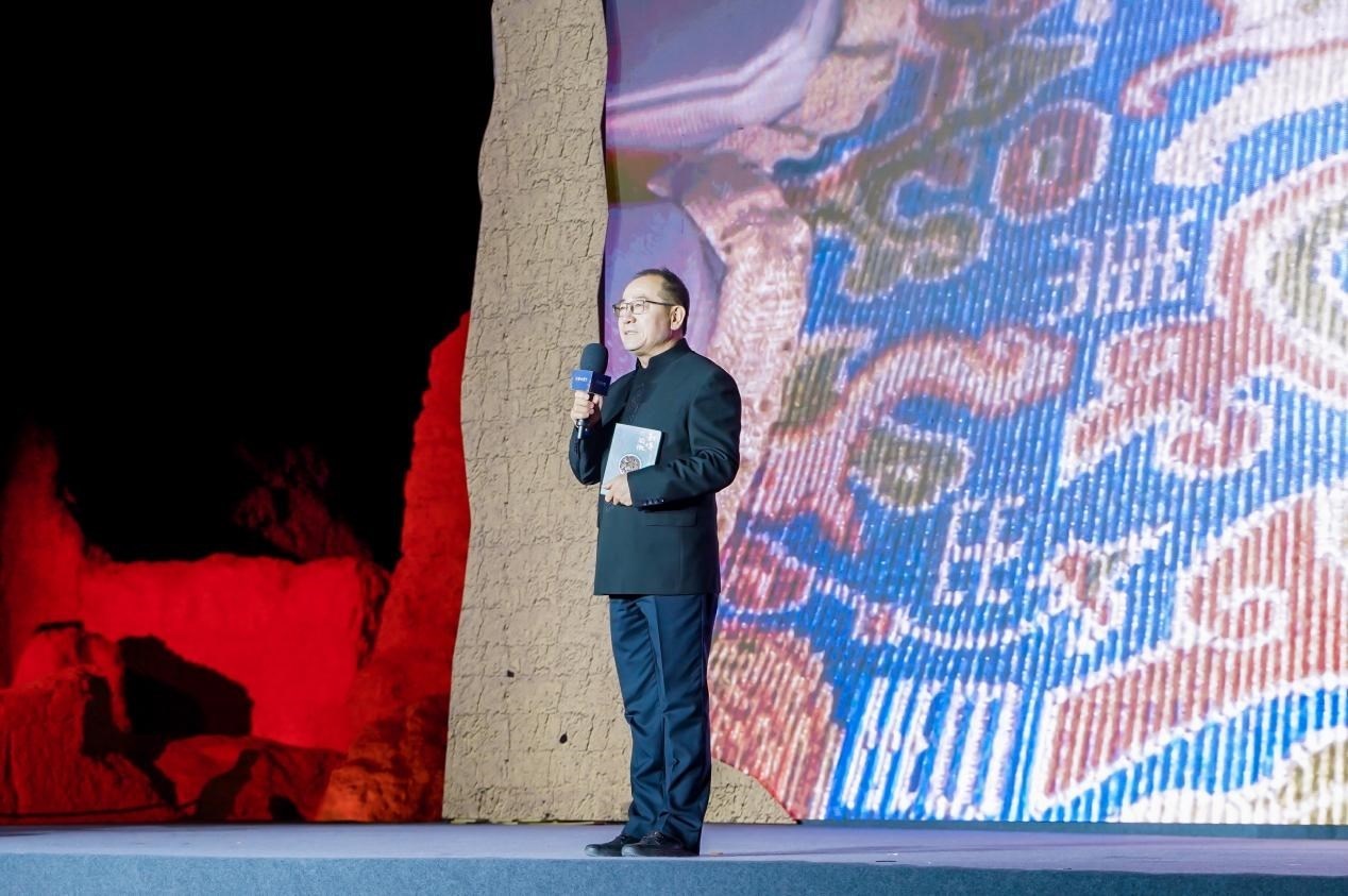 于志勇在“何以中國(guó)·五星出東方”網(wǎng)絡(luò)主題宣傳活動(dòng)現(xiàn)場(chǎng)演講。人民視頻供圖