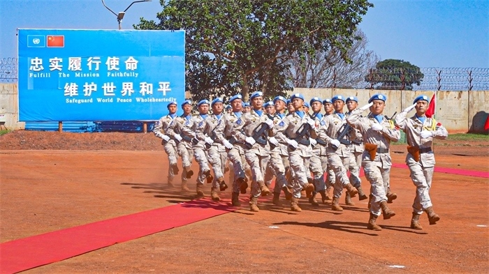 分列式接受各國(guó)來賓檢閱。王軍杰攝
