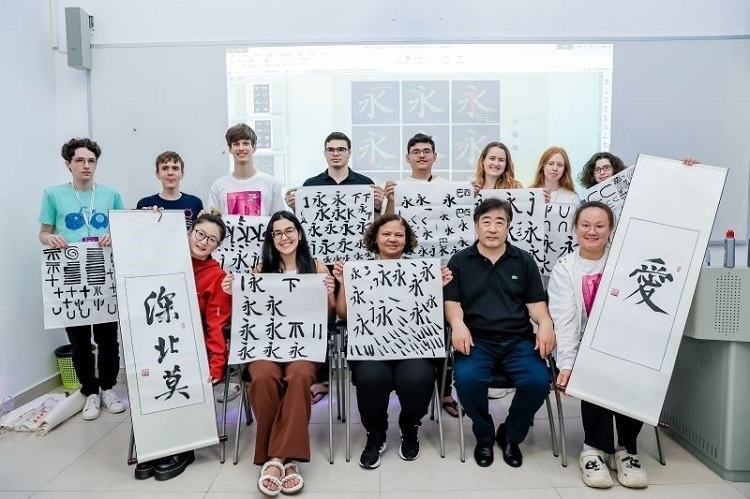 深北莫舉行文化交流活動(dòng)。深北莫供圖