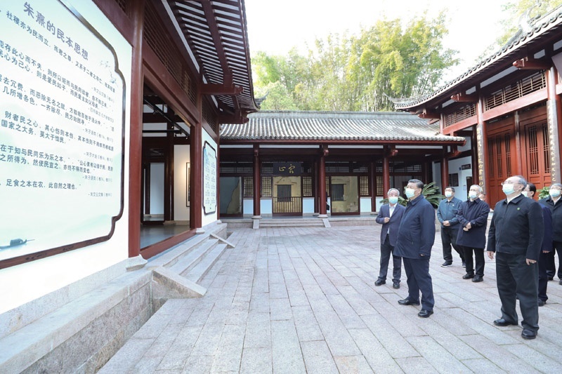 2021年3月22日，習(xí)近平在福建南平武夷山朱熹園，了解朱熹生平及理學(xué)研究等情況。
