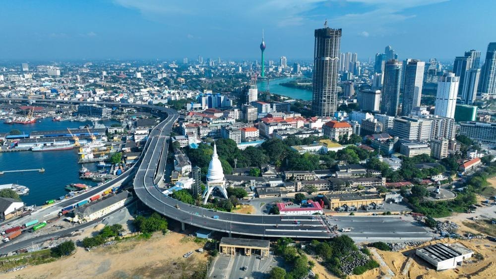 這是2025年1月13日拍攝的斯里蘭卡科倫坡風光（無人機照片）。新華社發(fā)