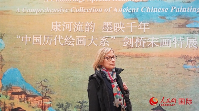 宋畫(huà)特展吸引英國(guó)學(xué)者。徐量攝